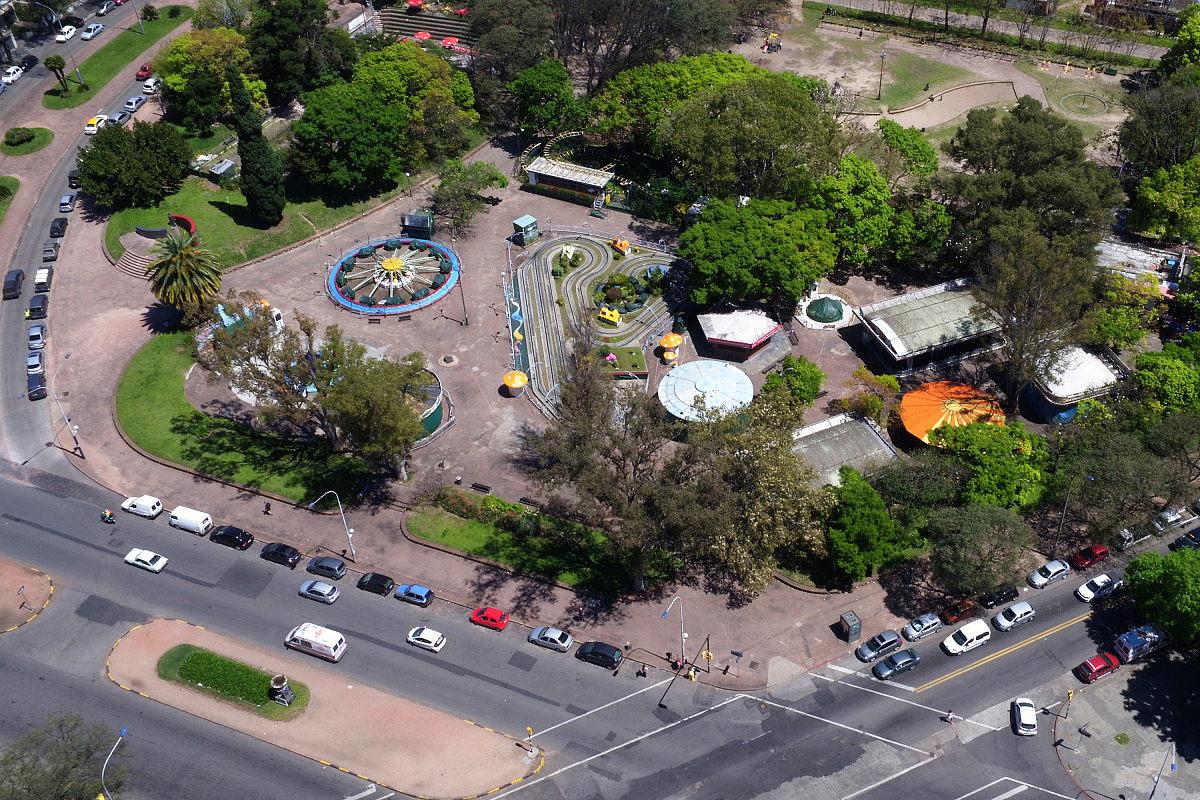 Parque Rodó: Un Oasis Verde en Montevideo