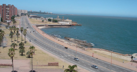 Rambla Sur: Un Paseo por la Historia y la Modernidad de Montevideo